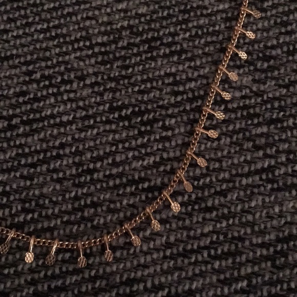 Gold delicate choker necklace - Picture 3 of 4